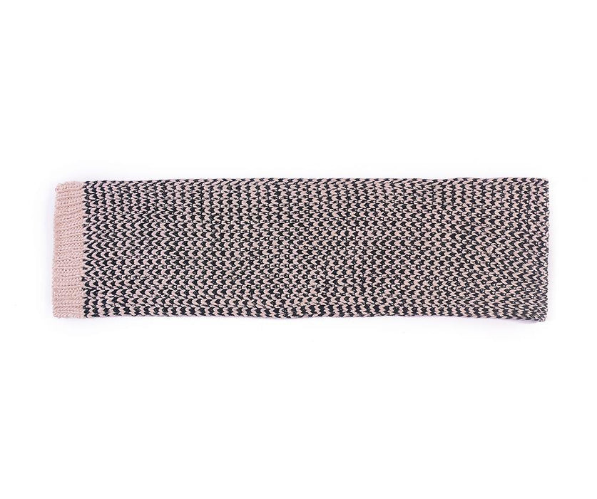 B&W Wavy Knitted  scarf