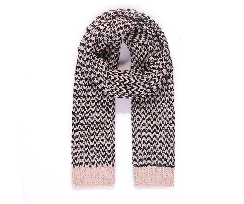 B&W Wavy Knitted  scarf